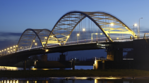 Veiligheidsfuncties van Merwedebrug worden getest: nacht dicht in beide richtingen