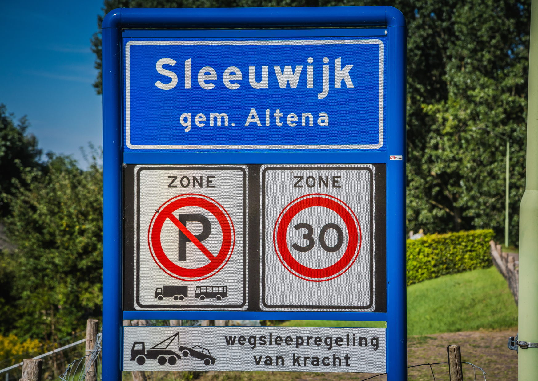 Sleeuwijk: Werkzaamheden aan het Kerkeinde