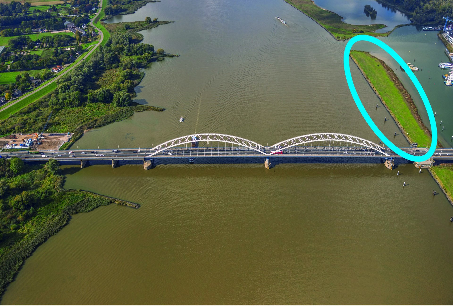 Aanleg werkeiland voor nieuwe Merwedebruggen